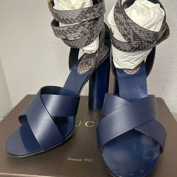 GUCCI platform sandals, Navy blue with snake skin ankle straps, Size 39 - Picture 5 of 11